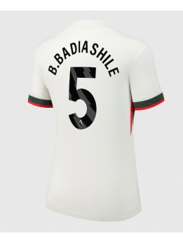 Billige Chelsea Benoit Badiashile #5 Bortedrakt Dame 2025-26 Kortermet